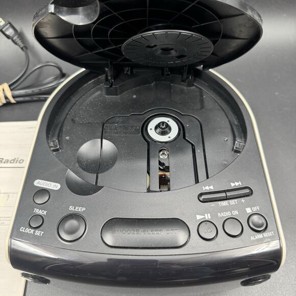 Sony Dream Machine #ICF-CD815 Dual Alarm LED Clock FM/AM Radio CD Player Tested - Picture 4 of 10
